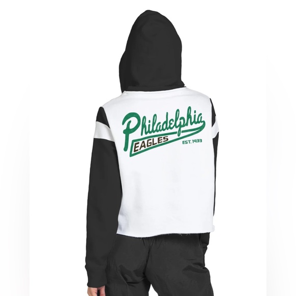 •JUNK FOOD• White & Black Philadelphia Eagles Cropped Fleece Pullover Hoodie - Picture 3 of 7